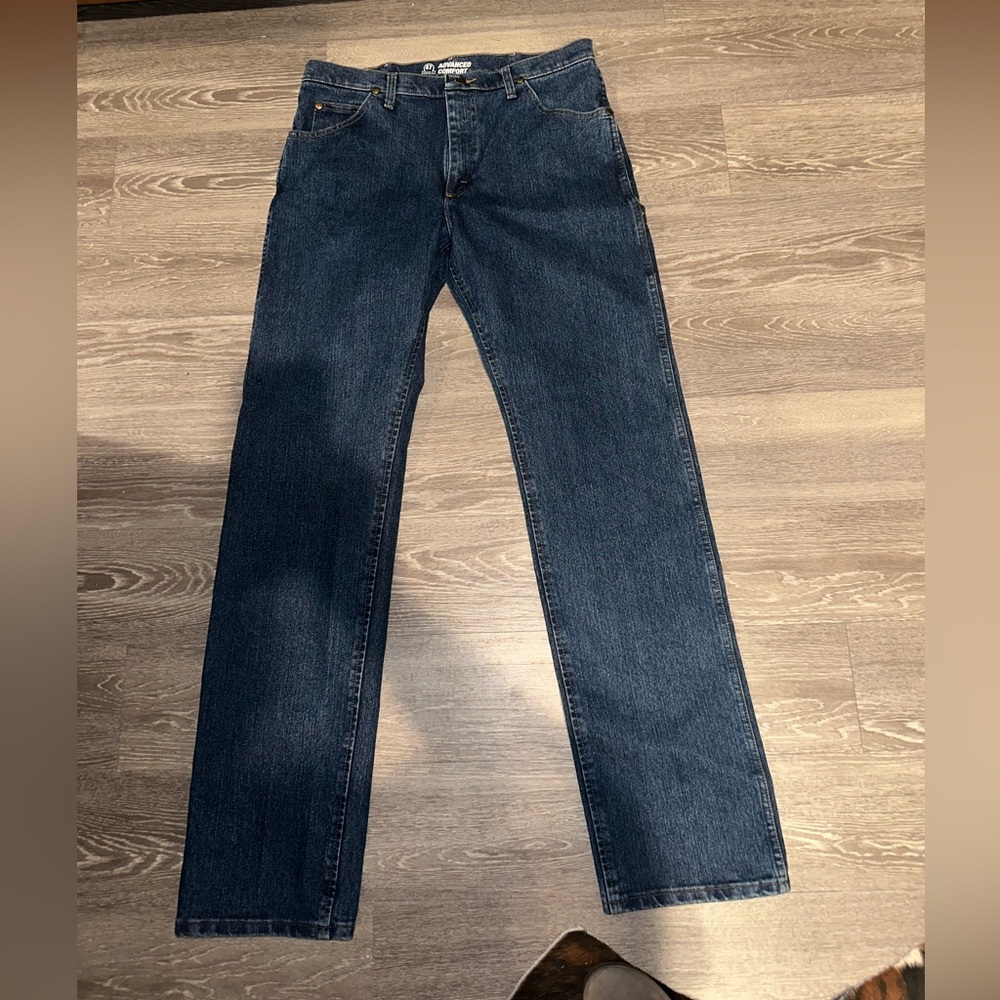 Wrangler Dark Blue Straight Jeans NEVER WORN